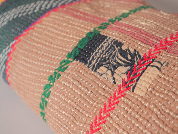 Kantha sari couvre-lit  "Shadow flowers" coton recyclé brodé à la main