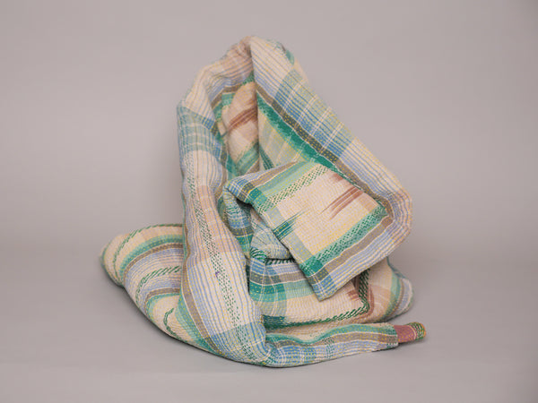 Kantha sari couvre-lit  "Ikat horizon"  coton recyclé brodé à la main