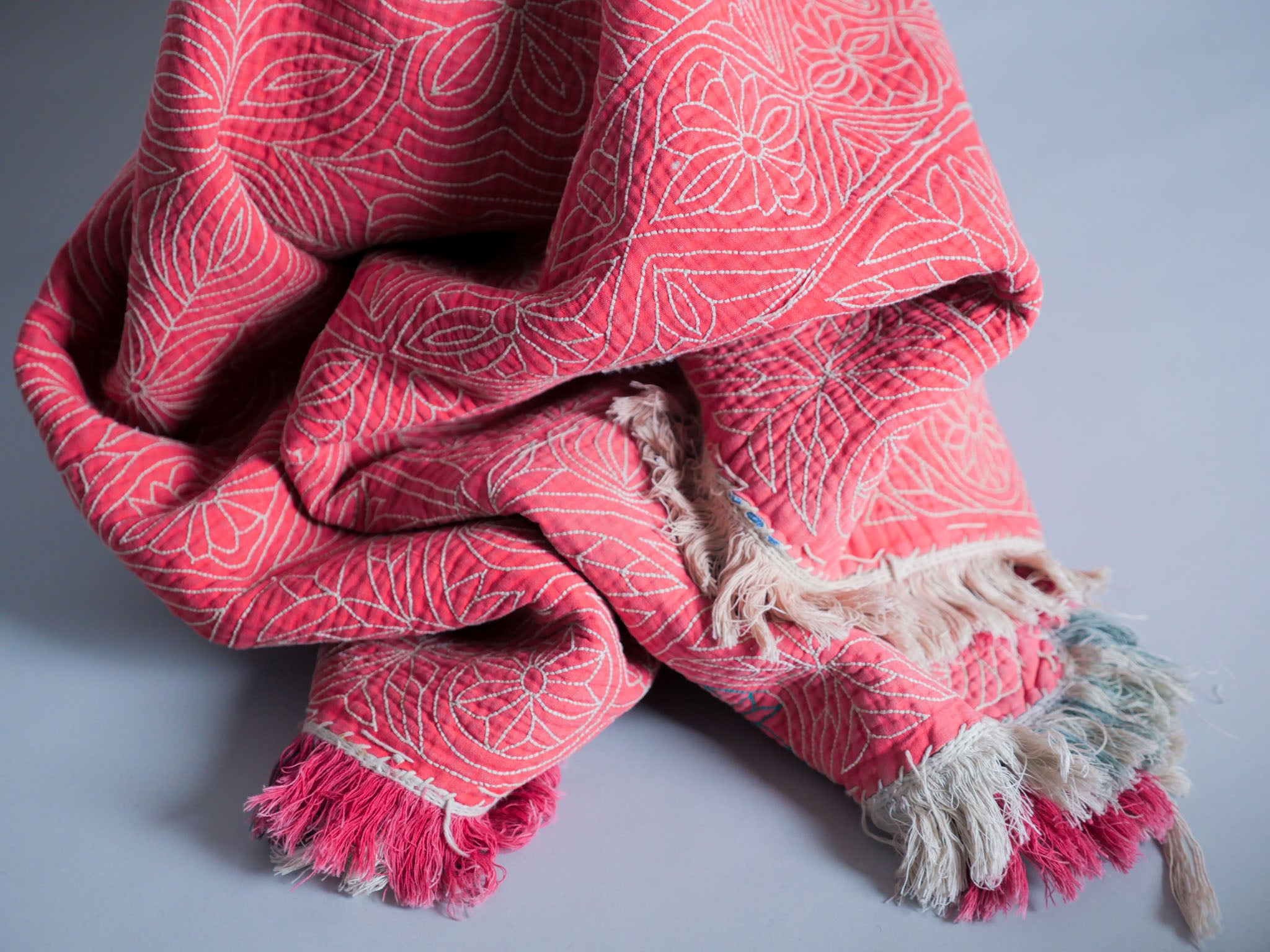 Plaid brodé maiin vintage