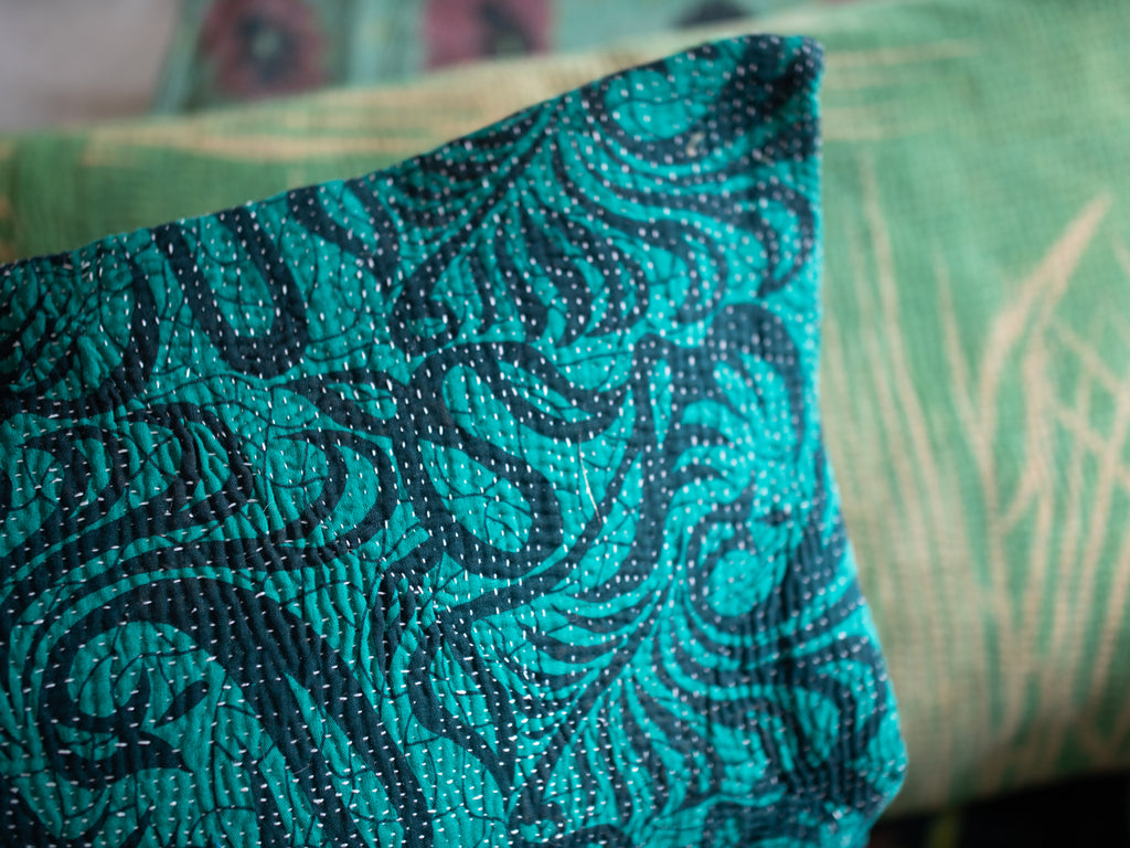 Housse de coussin kantha