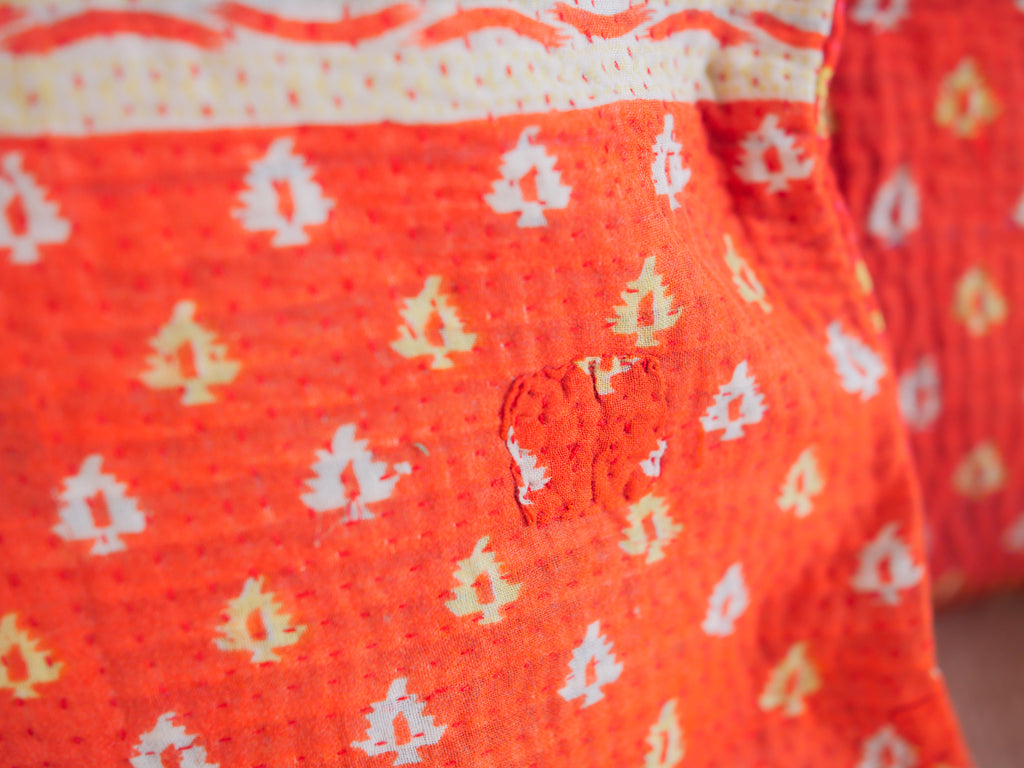 Poppy Fields, Kantha Vintage housse de coussin