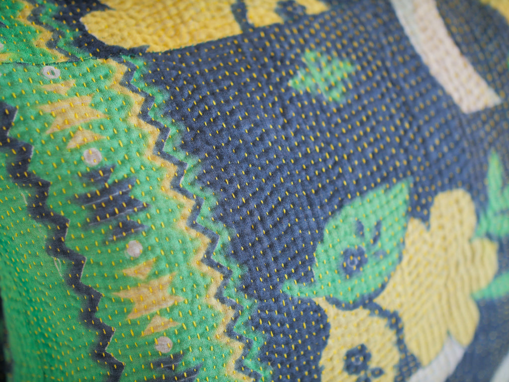 Housse de coussin kantha