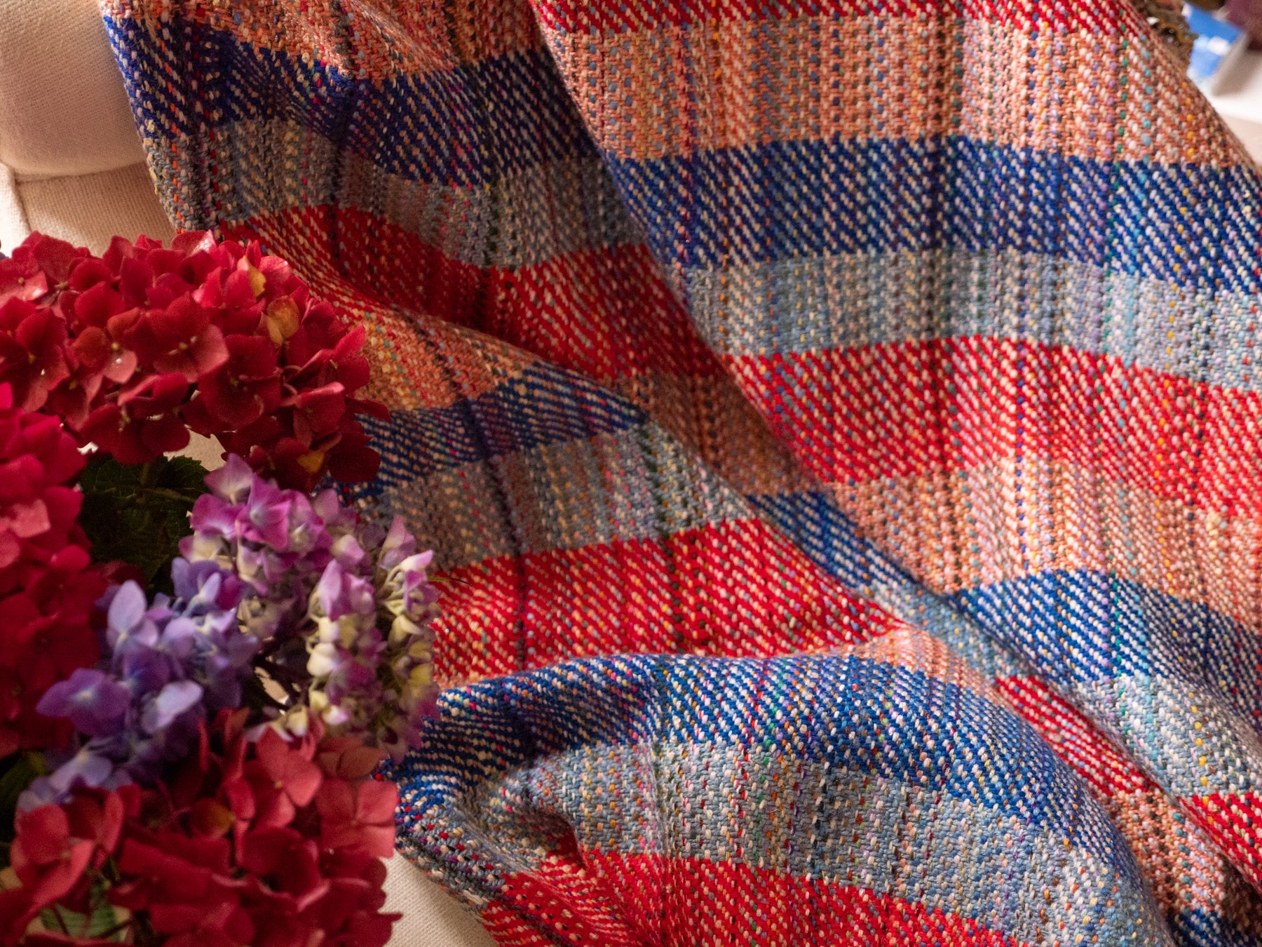 Plaid khadi en laine tissé main