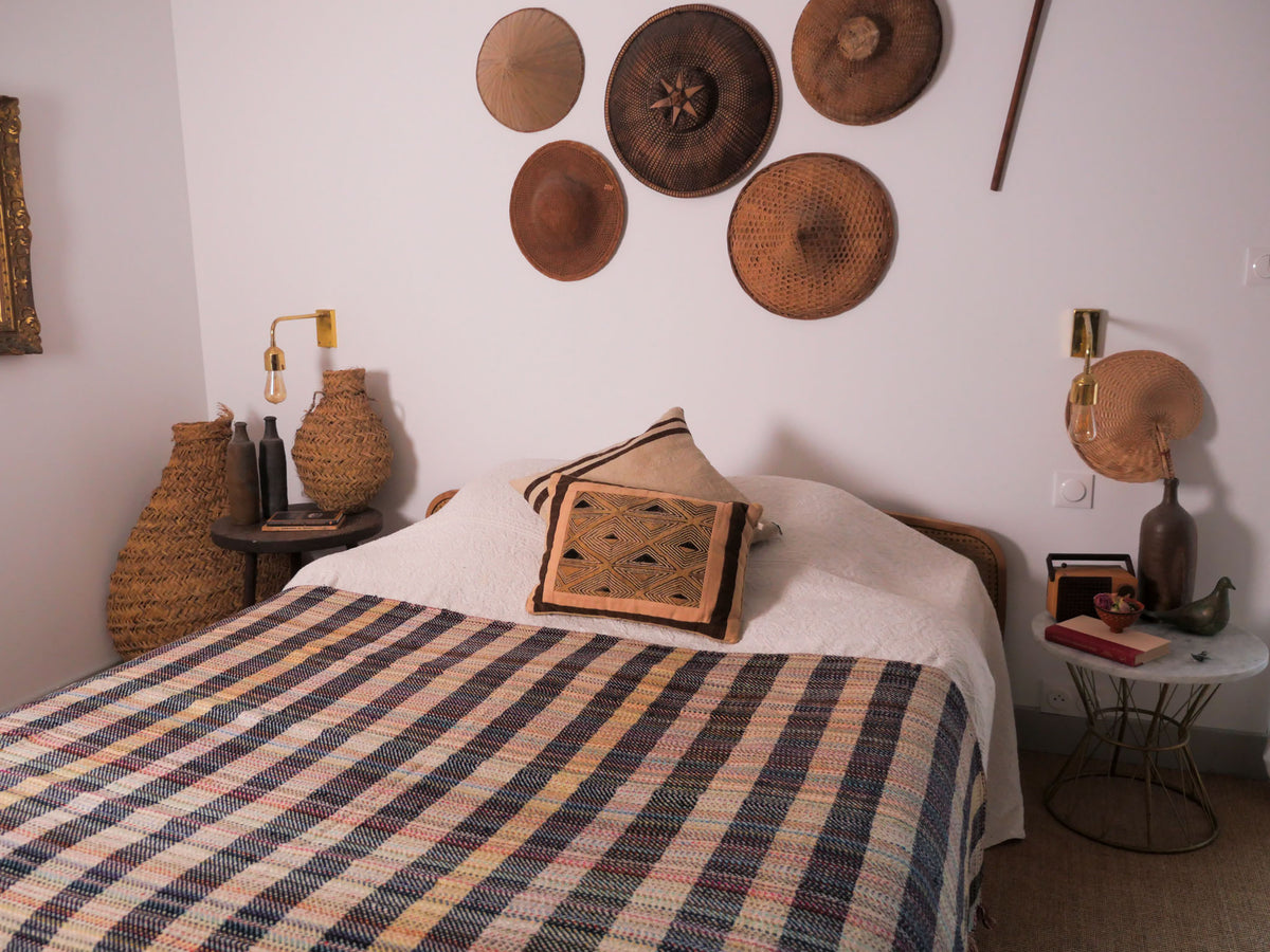 Plaid en laine recyclé tissé main.