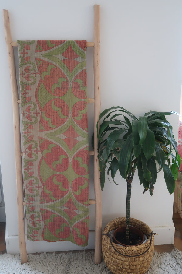 Kantha sari couvre-lit No.1, coton recyclé brodé à la main