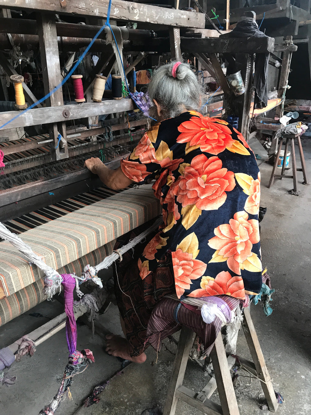 Java handloom, Couverture en coton marron recylcée tissé main