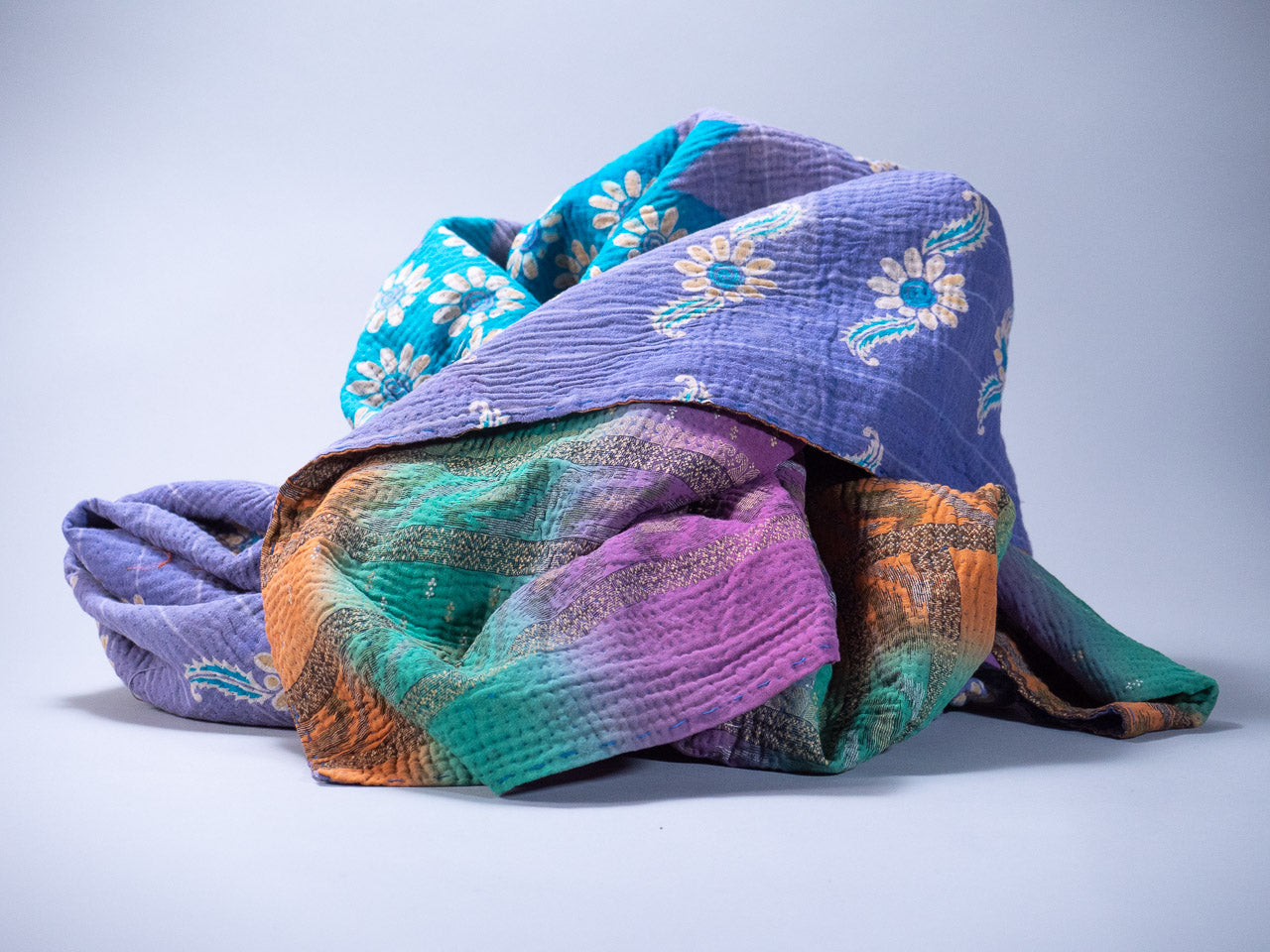 Kantha sari couvre-lit, coton recyclé brodé à la main , 160 X 240cm