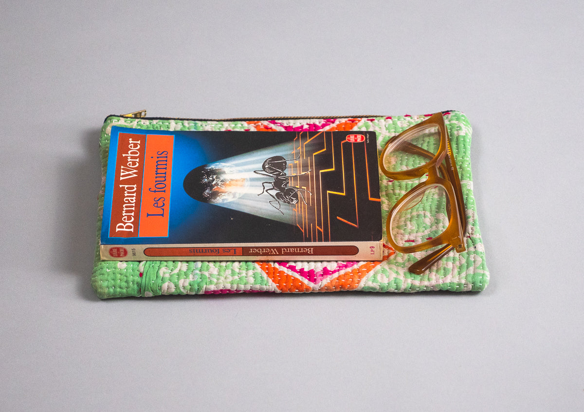 Kantha trousse en coton recyclé.