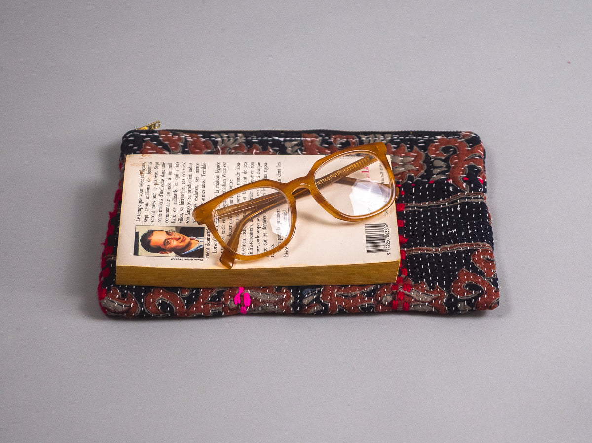 Kantha trousse en coton recyclé.