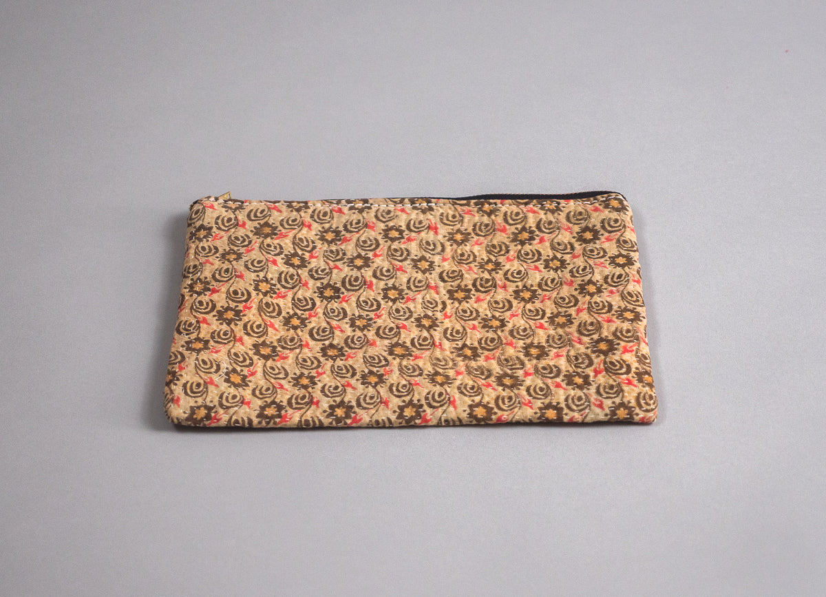 Kantha trousse en coton recyclé.
