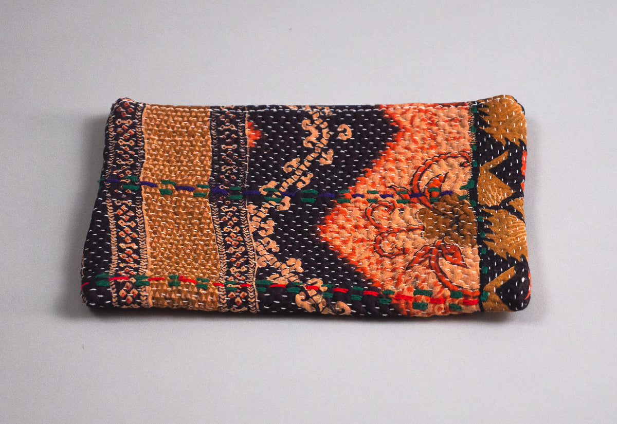 Kantha trousse en coton recyclé.