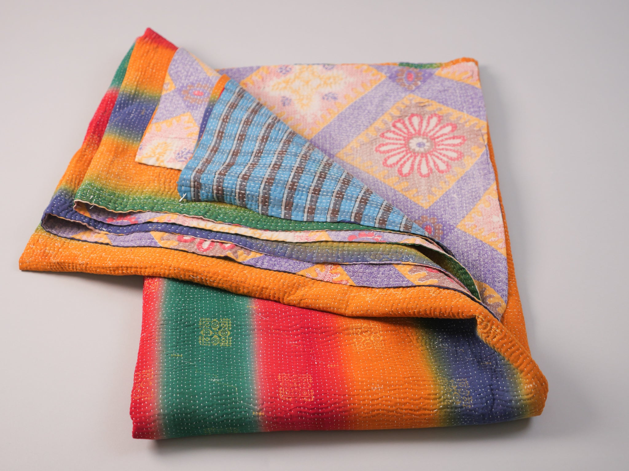 Kantha couvre lit en sari recyclé