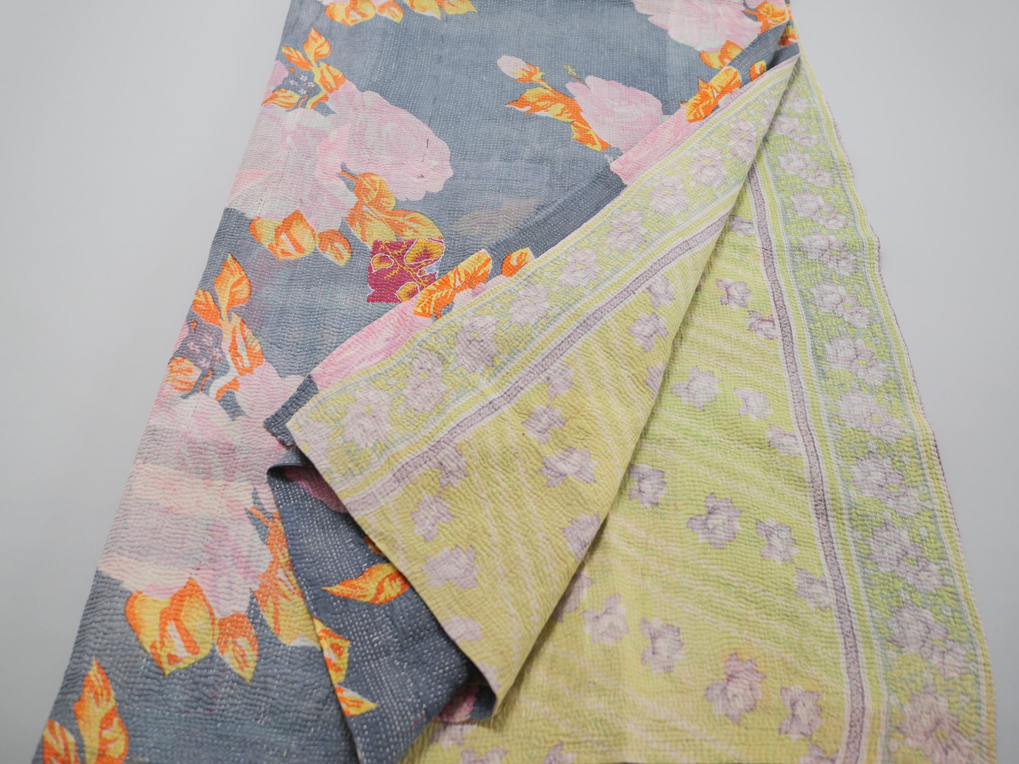 Kantha, couvre lit en coton recyclé