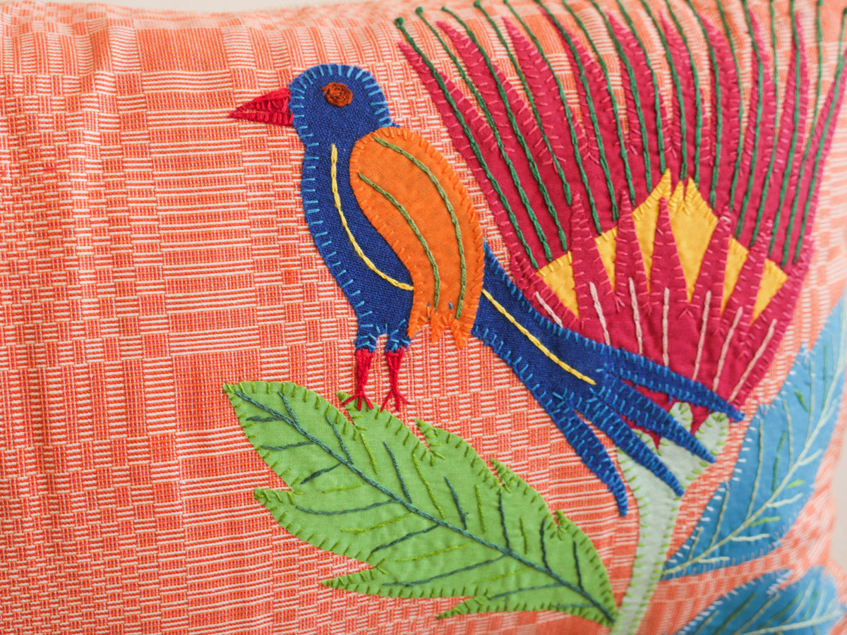 Coussin binakol oiseau brodé main,  30x 50 No1 Image secondaire du produit