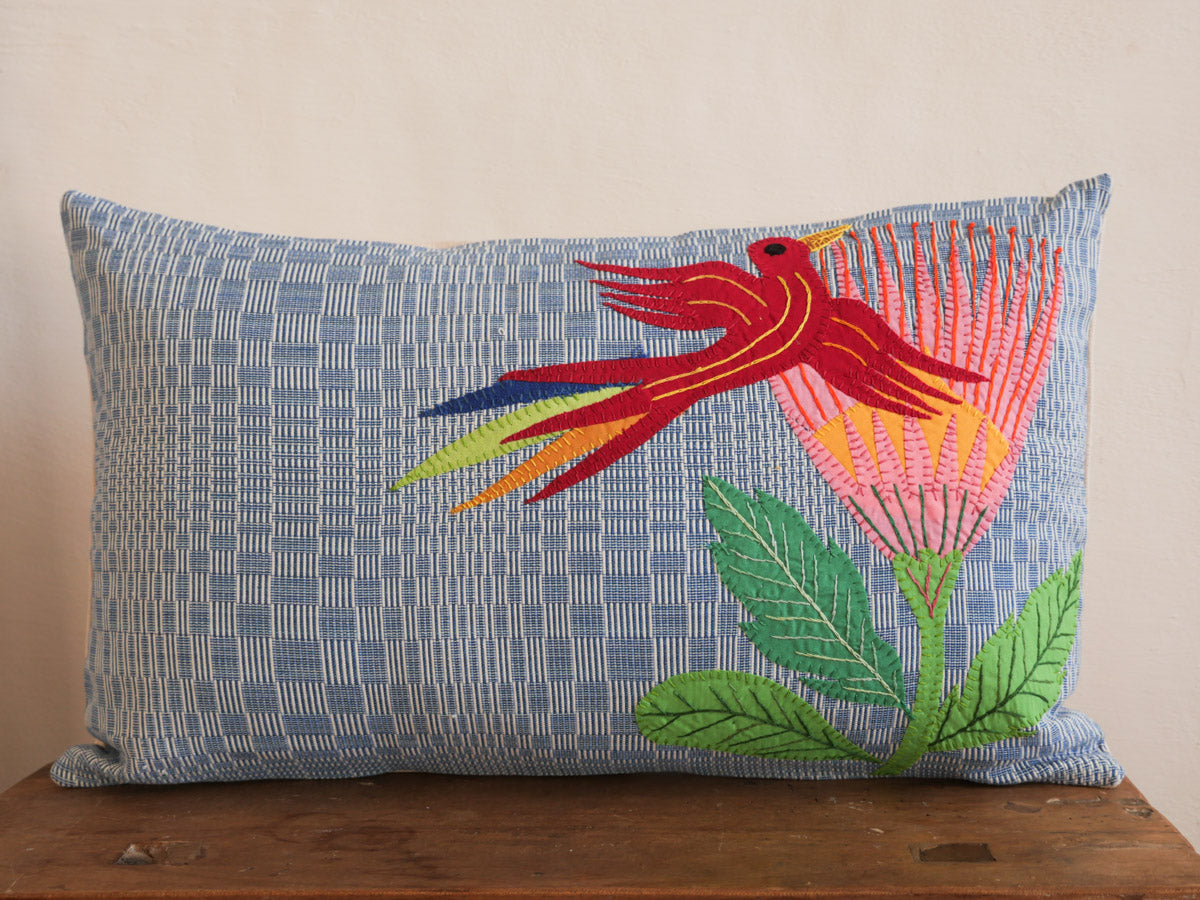 Storie coussin binakol appliqué Image principale du produit