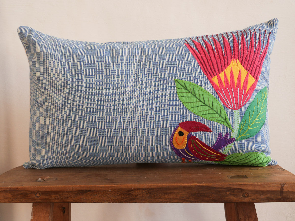 Coussin binakol oiseau brodé main,  30x 50 No.6 Image secondaire du produit