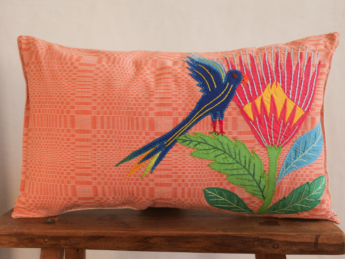 Coussin binakol oiseau brodé main,  30x 50 No.9 Image principale du produit