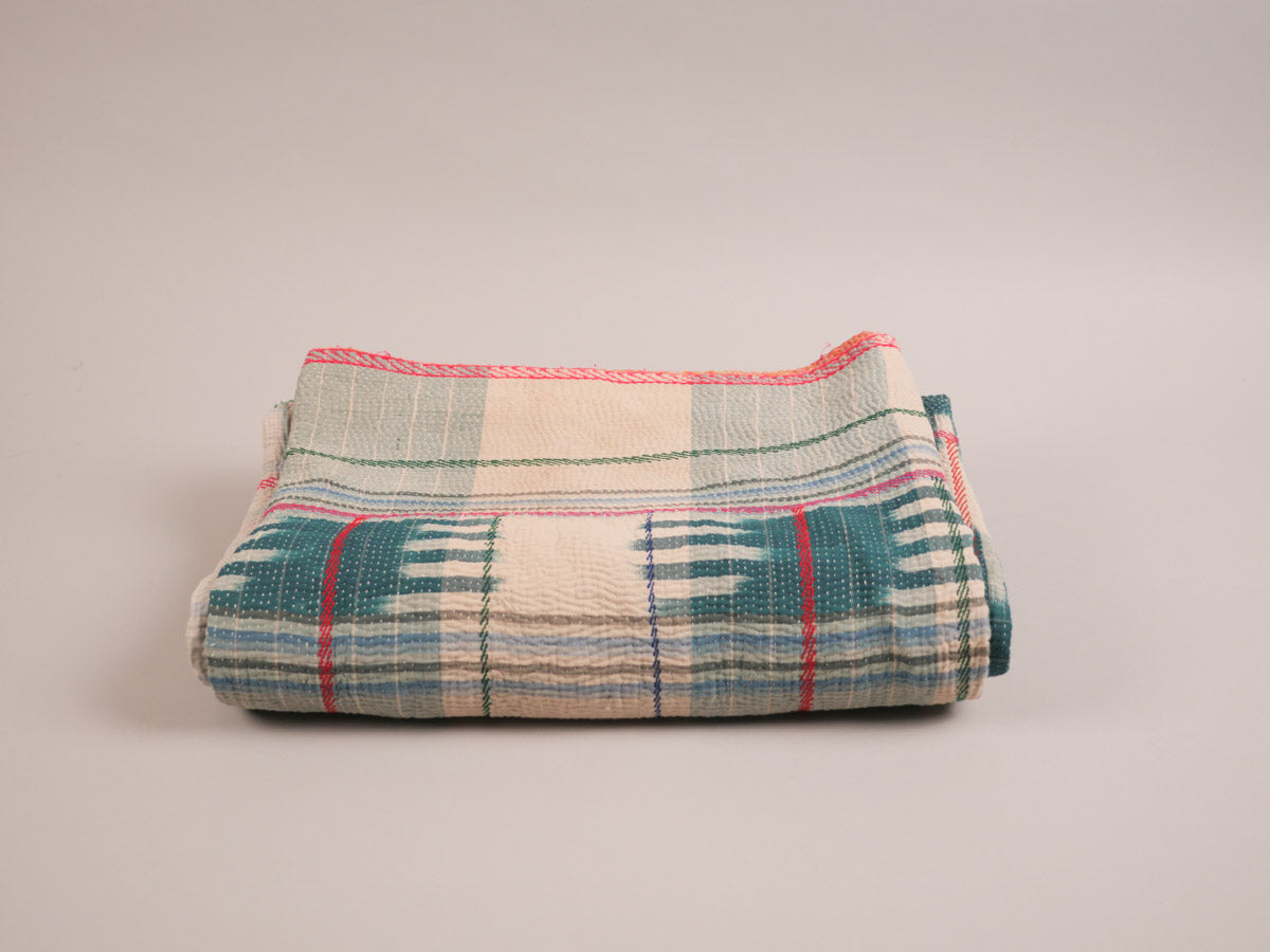 Vintage kantha couvre lit en coton recyclé.