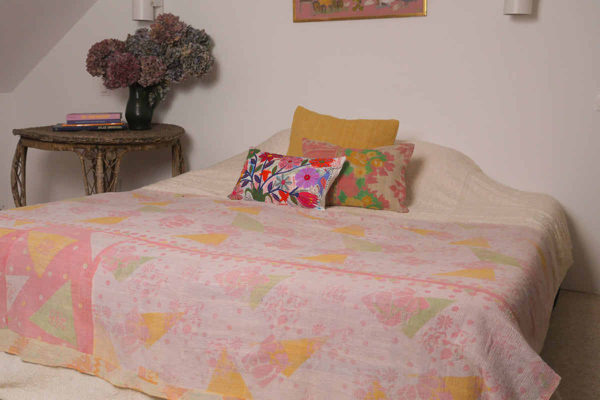 Couvre lit kantha en cotton recyclé Image principale du produit