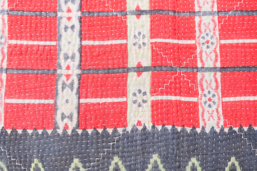 Kantha couvre lit, fait main avec du coton recyclé