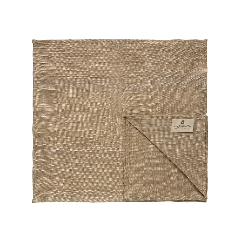 Set de 4 serviette de table ecru.  Cette serviette de table est fabriquée à partir de fils de coton recyclés et tissés sur un métier à main traditionnel.