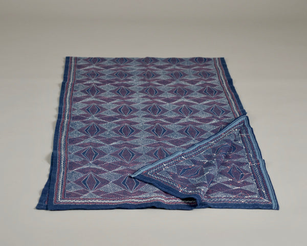 Kantha Indigo, châle brodé main, diamonds